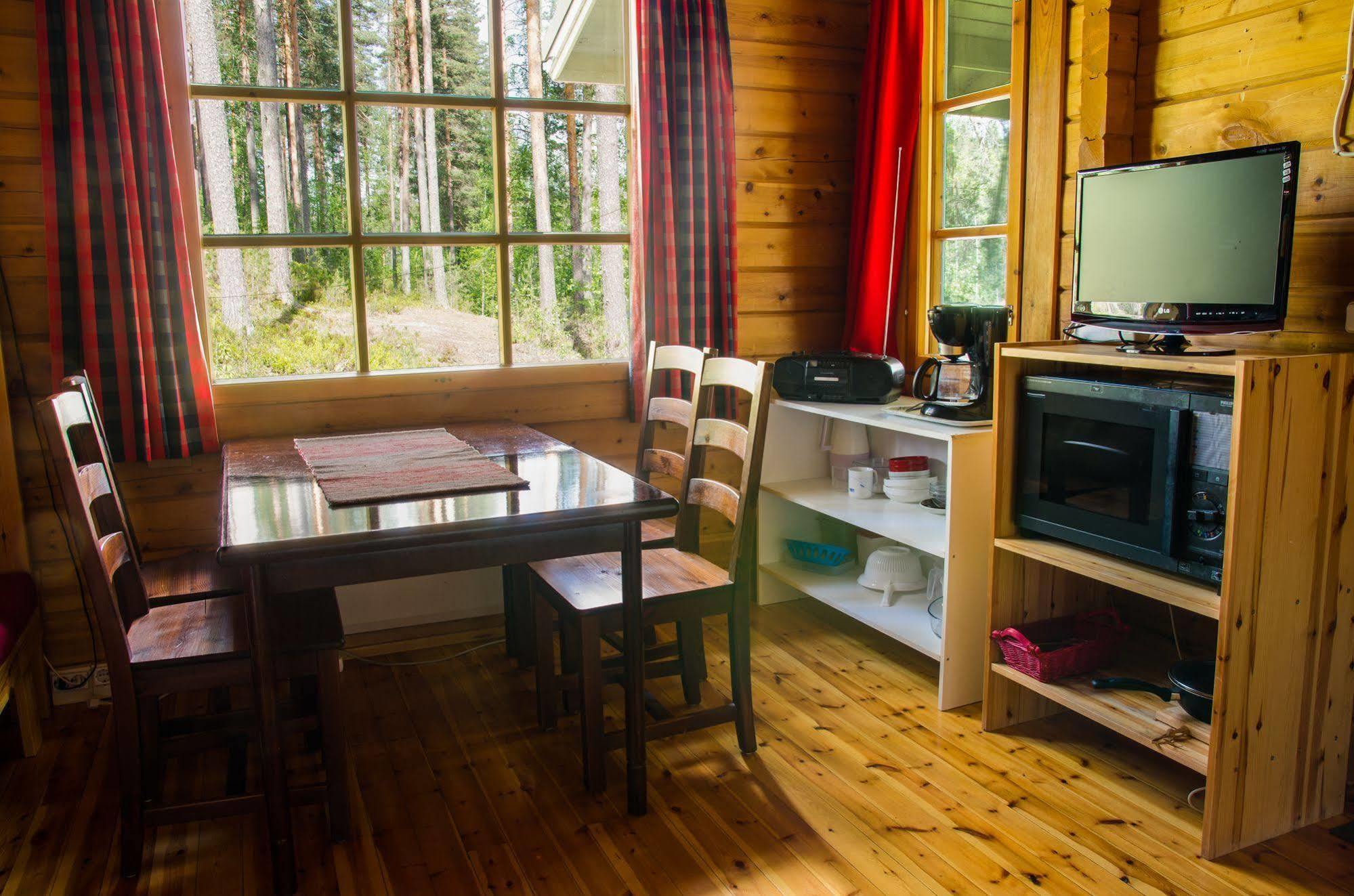 Ahvenlampi Camping Saarijärvi Eksteriør bilde